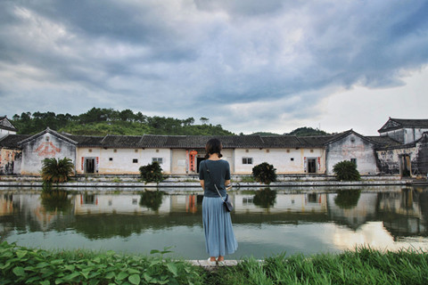 一等奖：在水一方