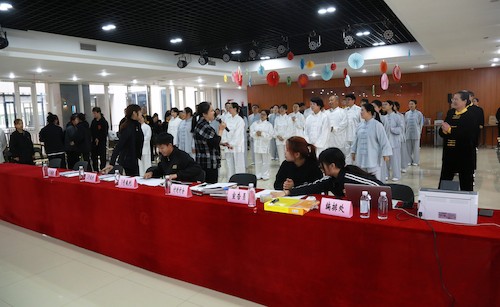 开幕式中校工会陈海英主席致辞