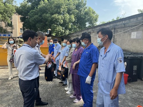 附院高温慰问2