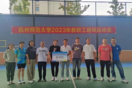 全体参赛队员合影