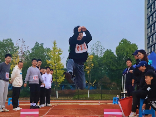 男子跳远 622（1）