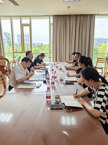 学校工会召开新学期专题工作会议