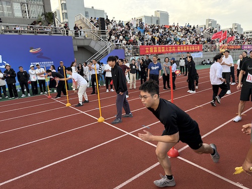 接力赛现场1
