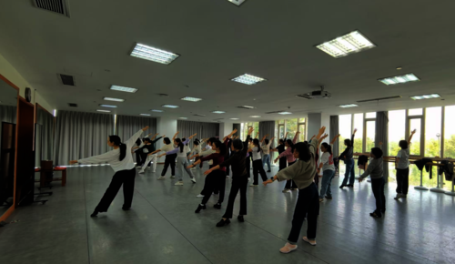 A50CE15E-DA63-4a31-91F3-67018AF4D040